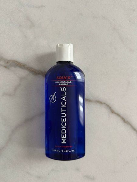 Mediceuticals Solv-X&trade; - szampon oczyszczający do tłustej sk&oacute;ry głowy, 250 ml 54006 zdjęcia