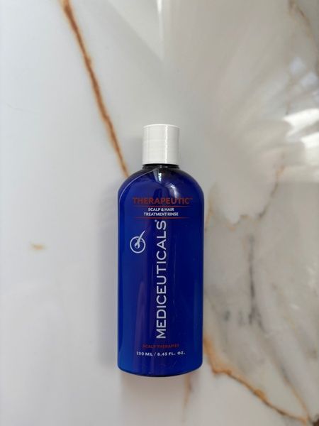 Mediceuticals Therapeutic&trade; - odżywka łagodząca do sk&oacute;ry głowy i włos&oacute;w, 250 ml 54008 zdjęcia