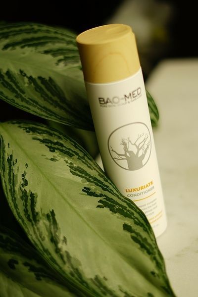Odżywka z ekstraktem i olejkiem z baobabu Bao-Med Luxuriate&trade;, 250 ml 57012 zdjęcia