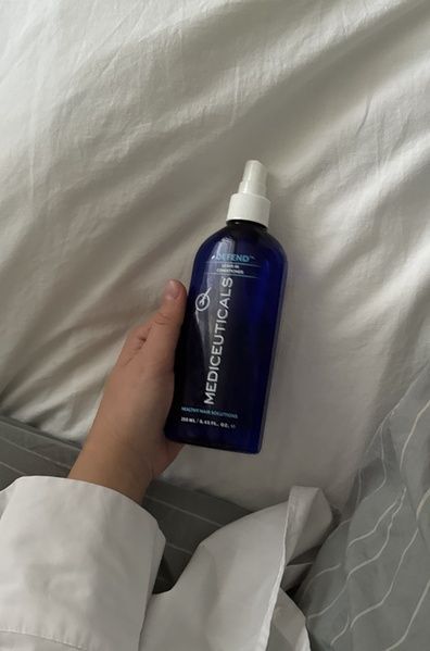 Mediceuticals Defend&trade; pielęgnacja do włos&oacute;w bez spłukiwania, 250 ml 53009 zdjęcia